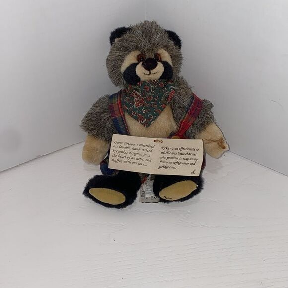Vintage Ganz Cottage Collection Ricky Plush Raccoon Toy with Plaid Overalls - Picture 8 of 13